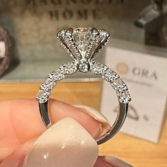 3 Carat Moissanite Ring Size 6 - Picture 8 of 9